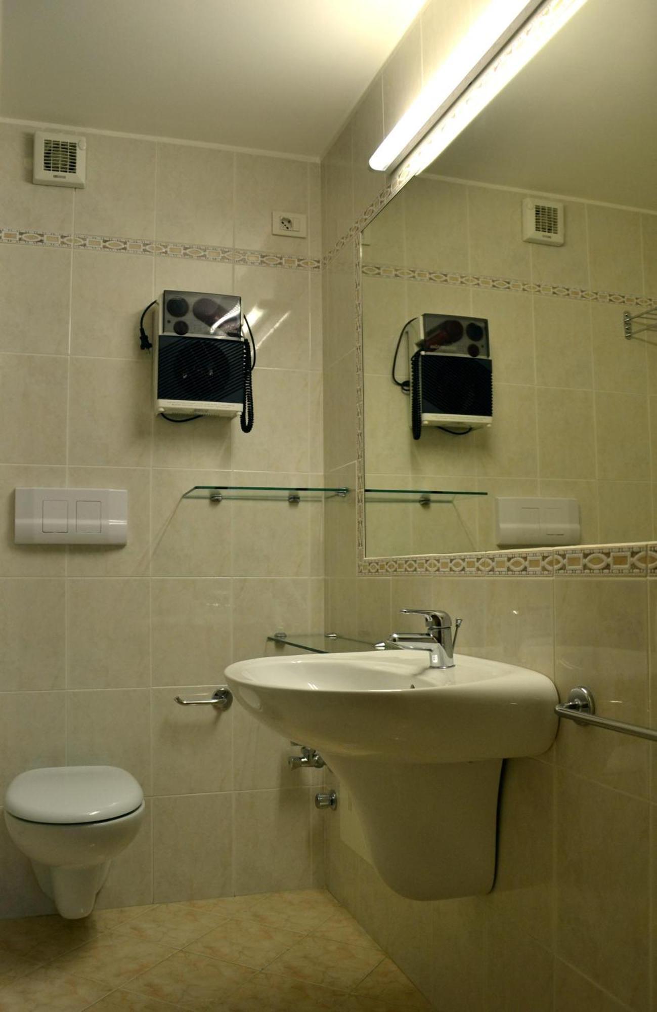 Residence San Luigi Limone sul Garda Eksteriør billede